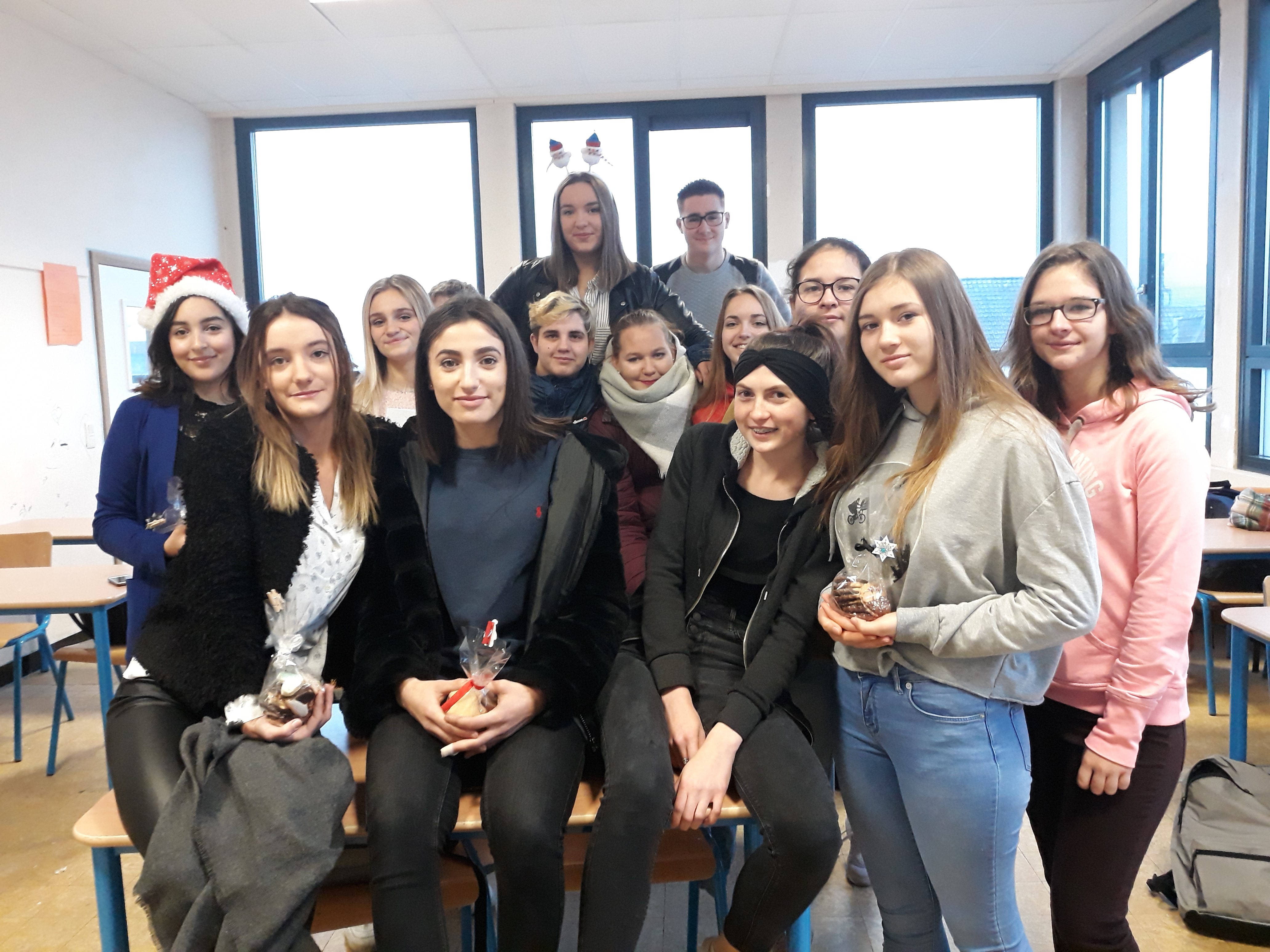 Initiation aux loisirs créatifs – Collège Technique Saint-Henri